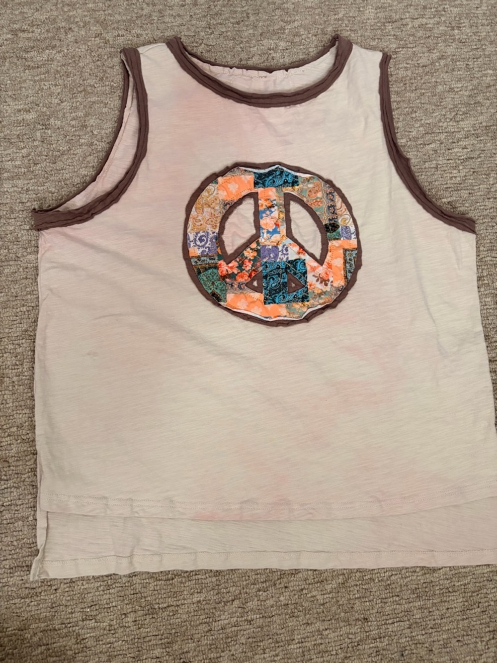 Peace sign patchwork tank top ✌️🌈